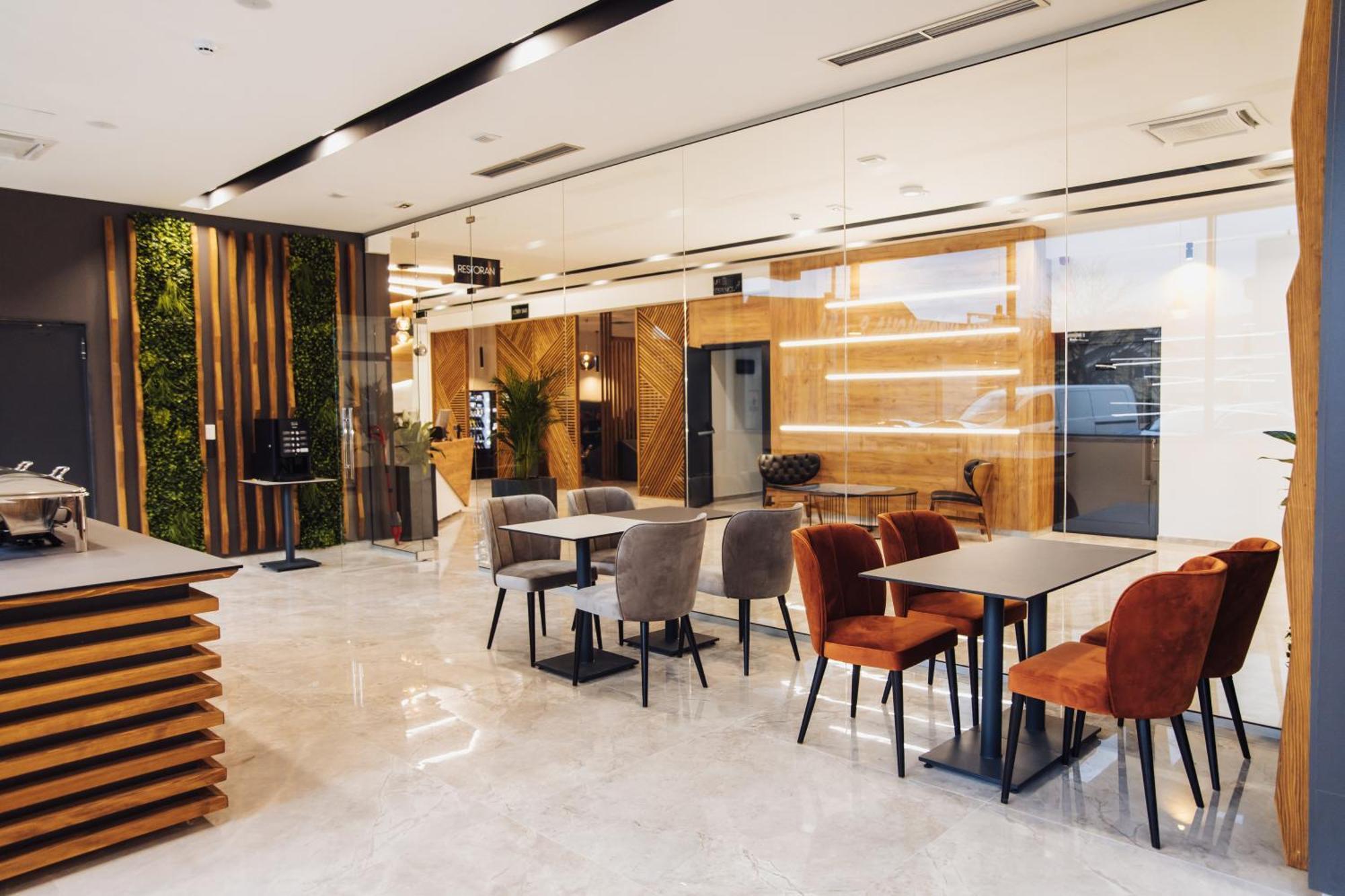 Hotel Brcko Gas Sarajevo Lukavica Екстер'єр фото